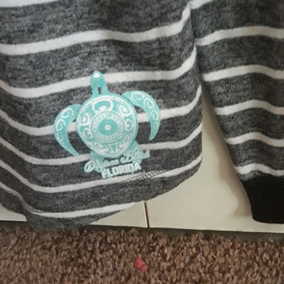 Feathers large pullover jacket - Picture 4 of 4